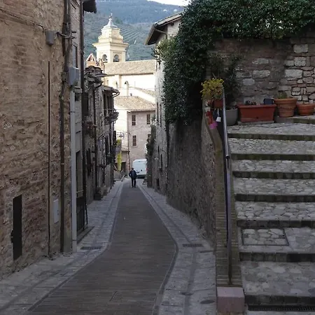 La Cantina Dei Cappuccini Spello Esterno foto